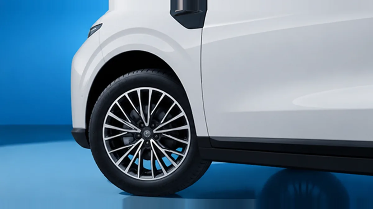Leapmotor B10 BEV 56.2kWh LifePro AT en renting en Zaragoza — vista 6