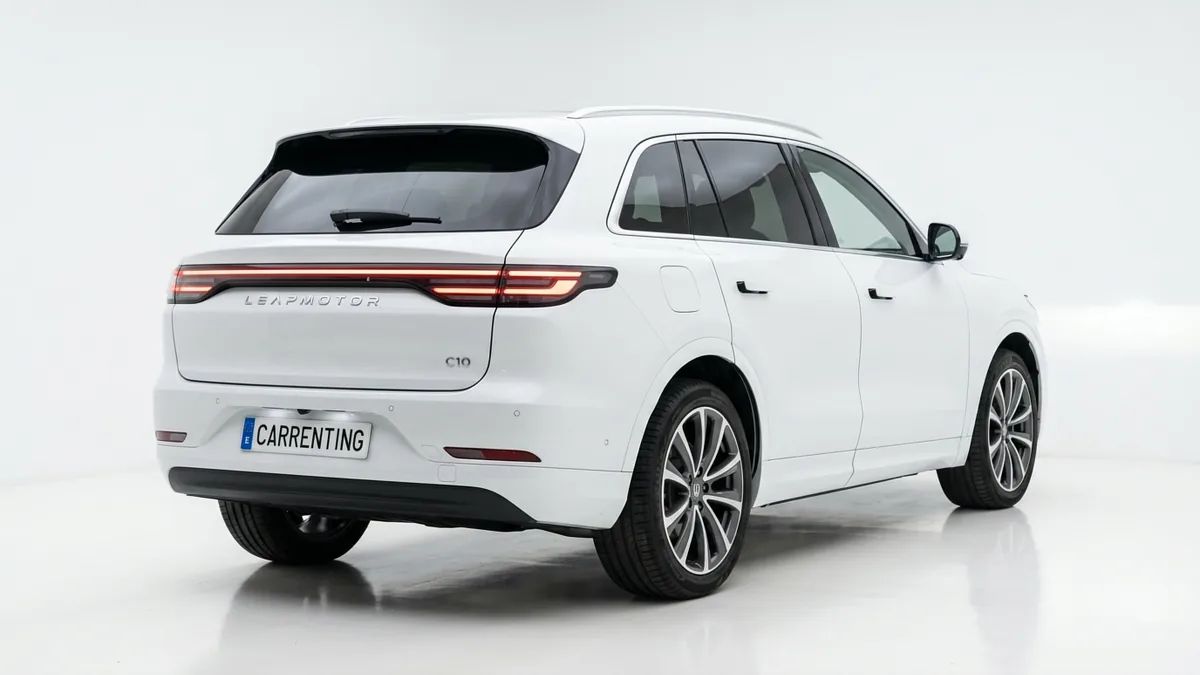 Leapmotor C10 REEV 28.4 kWh Style AT en renting en Zaragoza — Delantera