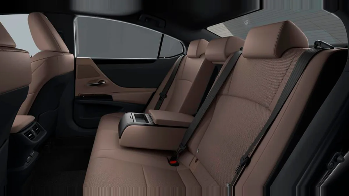 Lexus ES 2.5 300h Premium en renting en Zaragoza — vista 6