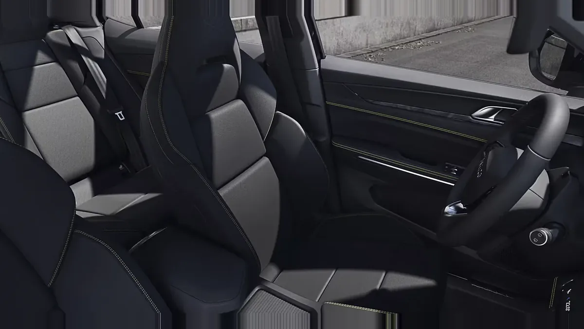 Lynk & Co 01 1.5 PHEV Core en renting en Zaragoza — Interior