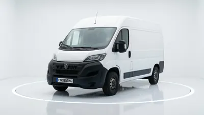 Peugeot Boxer Furgoneta en renting