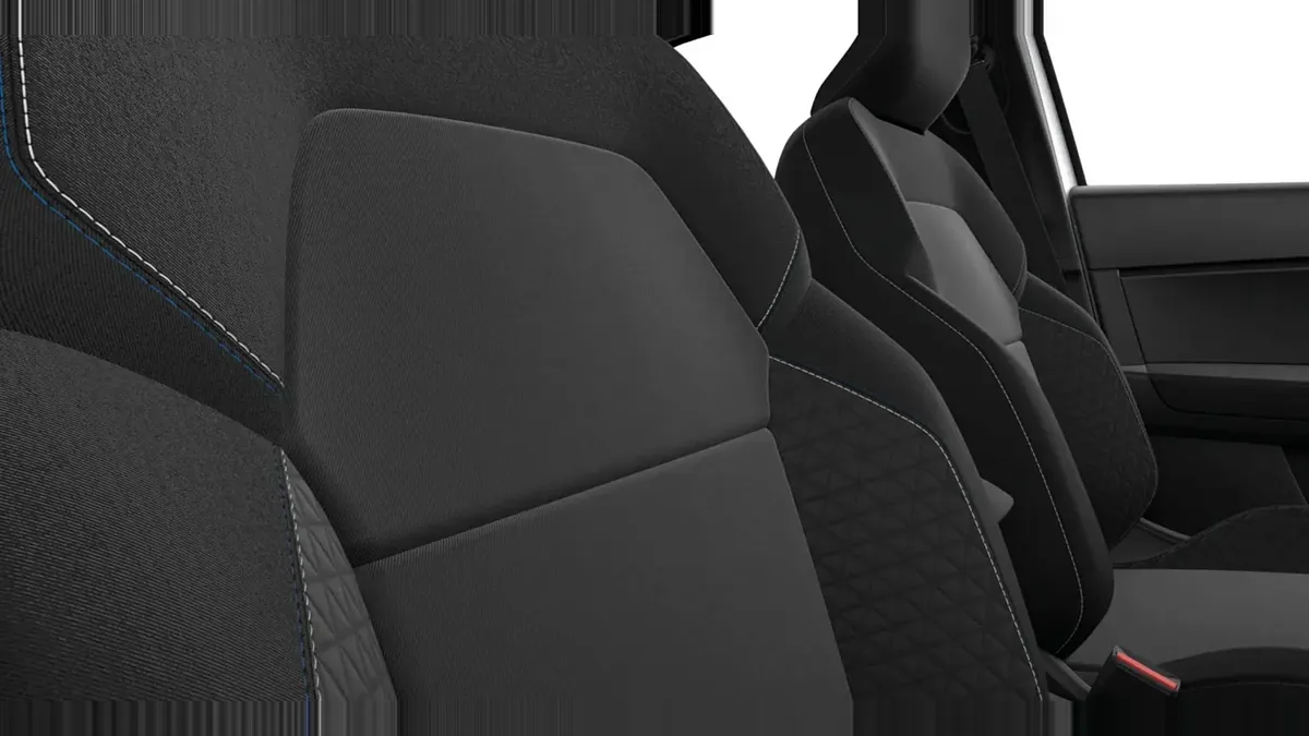 Renault Symbioz Evolution E-Tech Full Hybrid 117kW (160CV) en renting en Zaragoza — Interior
