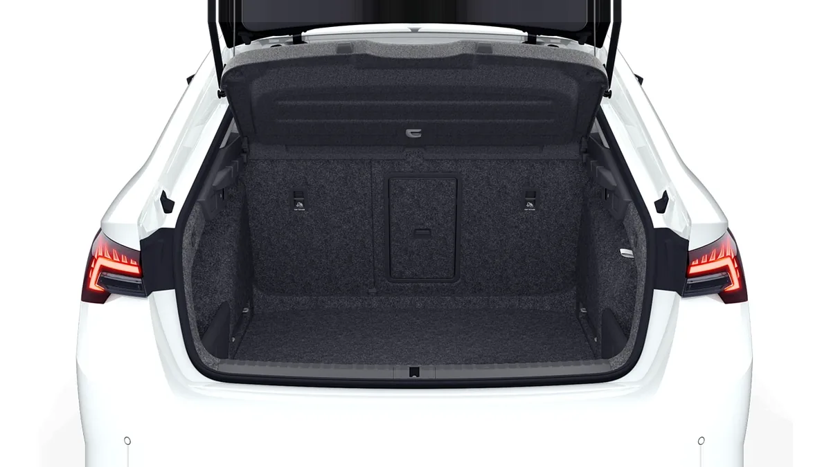 Škoda Octavia Limo Selection 2.0 TDI 150CV DSG 7vel en renting en Zaragoza — vista 6