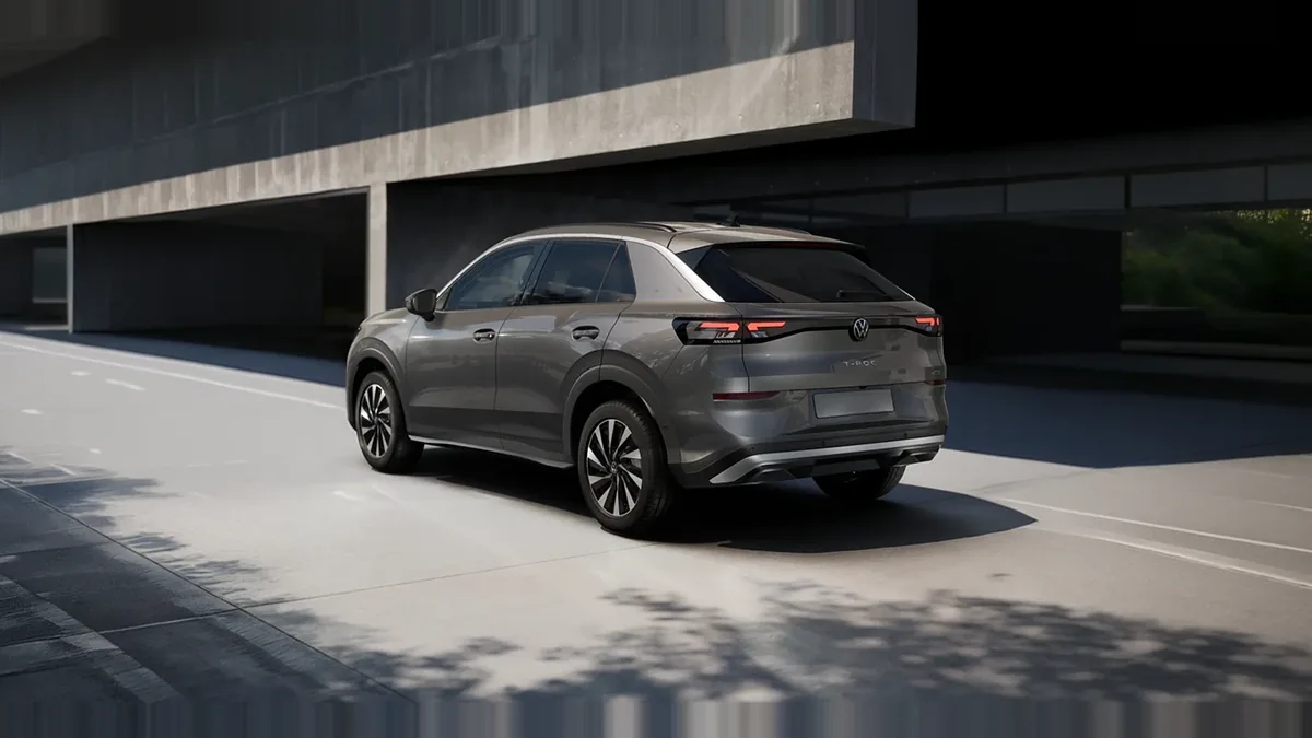 Volkswagen T-ROC Match 1.5 eTSI 150CV DSG en renting en Zaragoza — Delantera